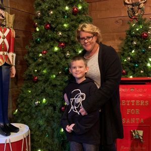 Meet your Posher, Crystal